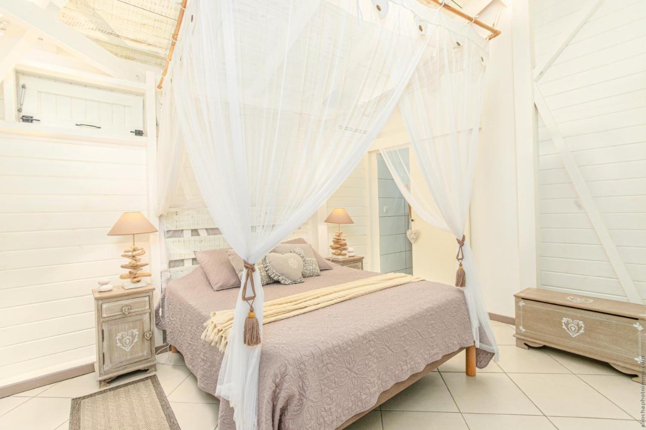 Bungalow Vanille Pacane - Vue Mer Avec Spa Prive レ・トロワ・イレ エクステリア 写真